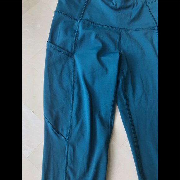 Lululemon Fast & Free Crop II *Nulux 19" - Picture 8 of 8